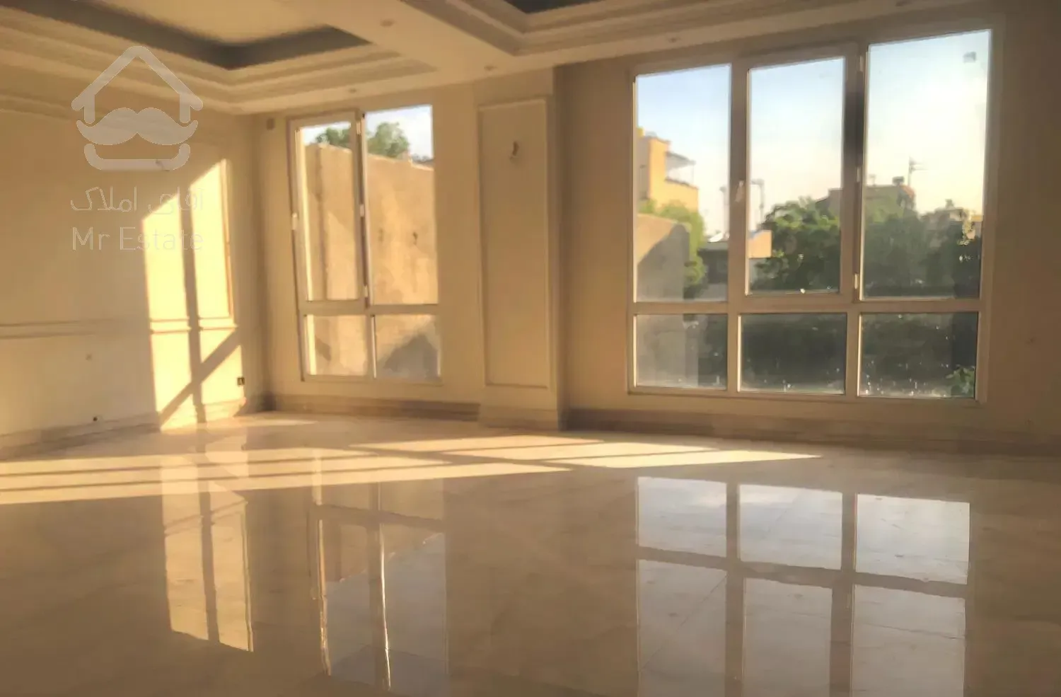پاسداران گلستان ها ۱۶۰مترنوساز/ 2پارکینگ/ به قیمت