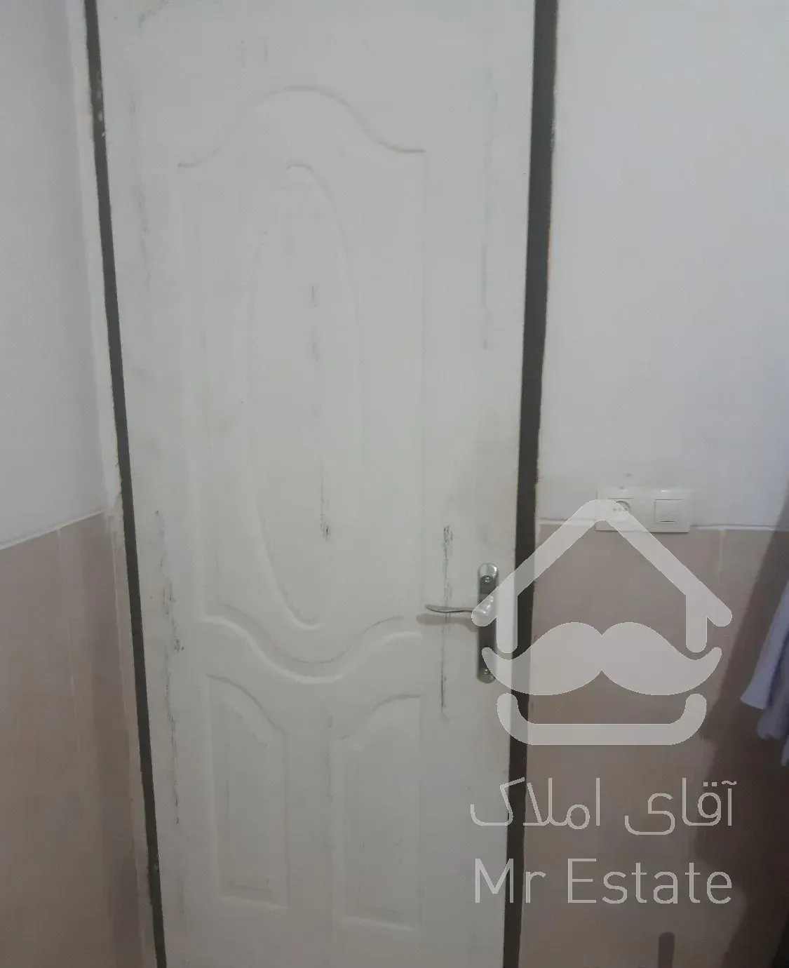 نصب انواع قرنیز ،نبشی ، چوب ترمو وود ،ترمو وال