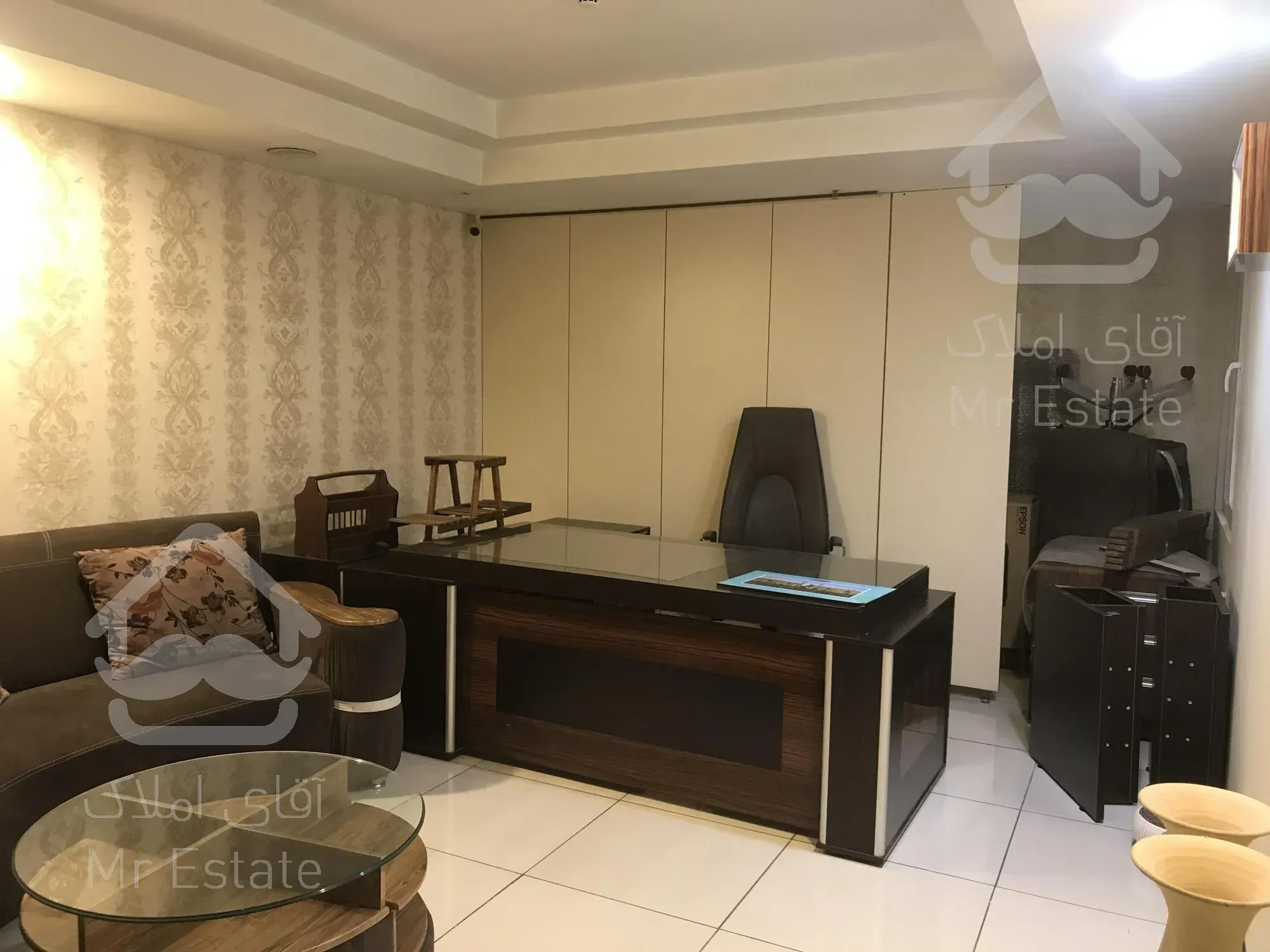 ٩٠متر سند اداري رهن و اجاره بر صادقيه