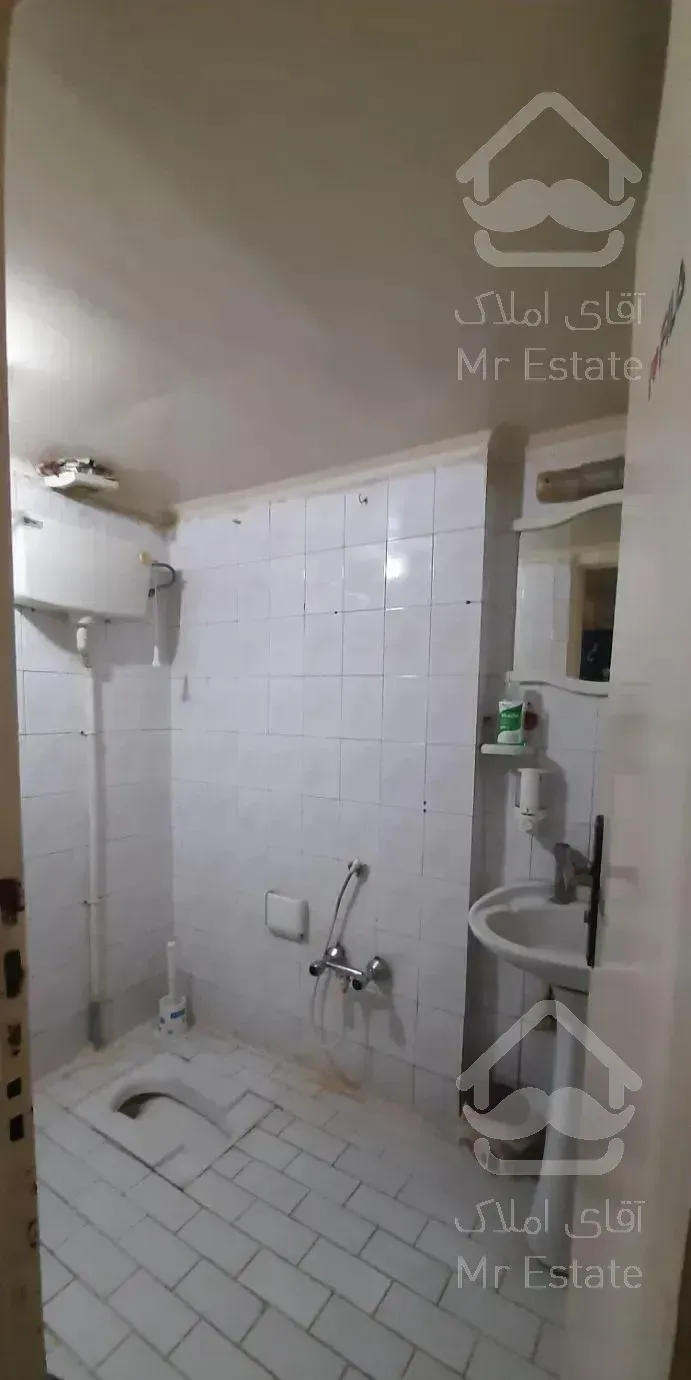 60 متری مجتمع ابریشم