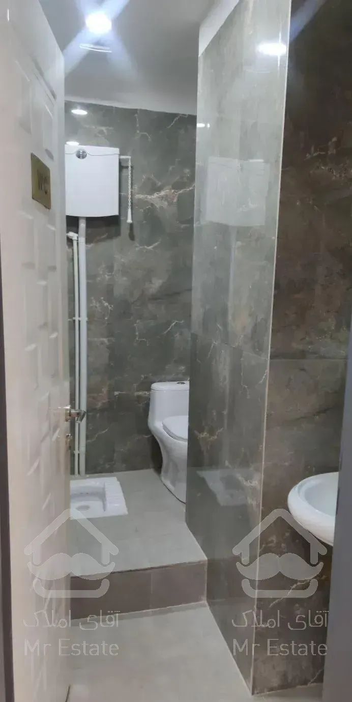 اجاره واحد اداری ۷۰ متری در برج تریتا چیتگر