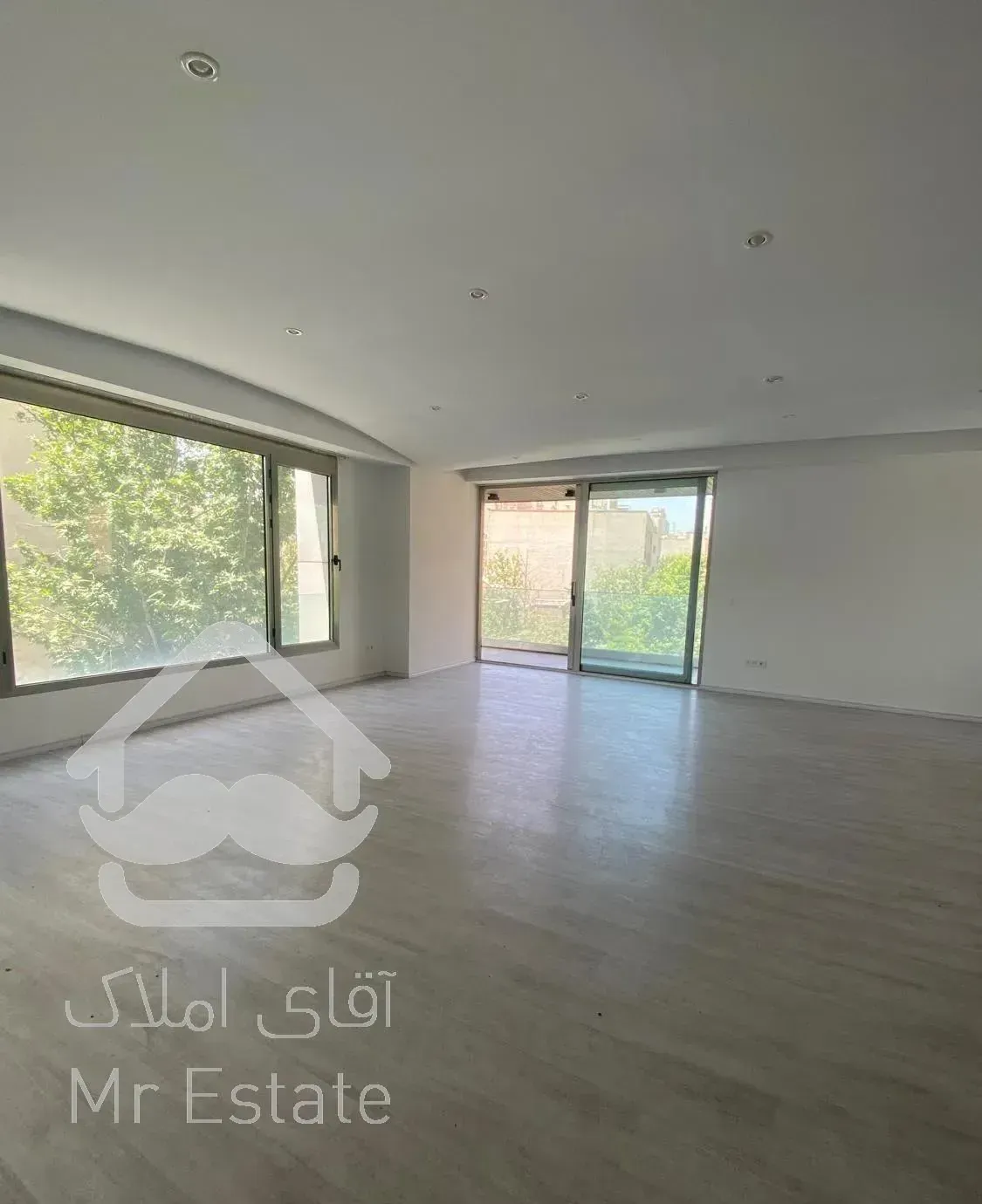 برج مجلل۱۵۶متر فول تراس دار/فرمانیه شرقی