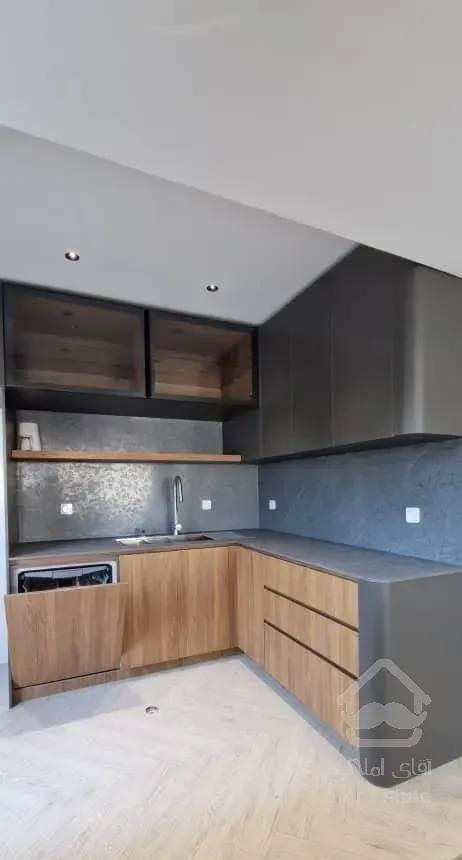 فروش آپارتمان ۱۳۵ متری ۳ خواب/دزاشیب