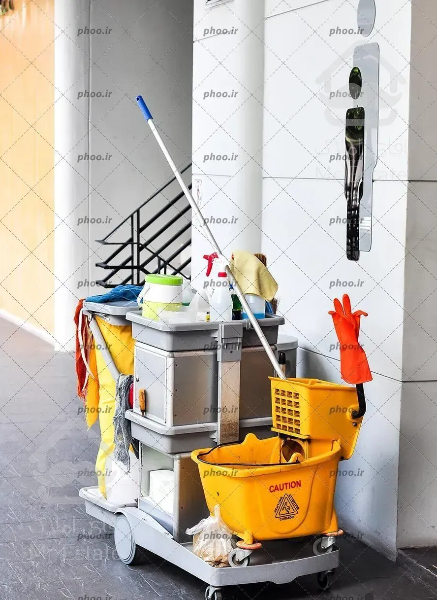 نظافت راه پله نرده پله آسانسور و پارکینگ