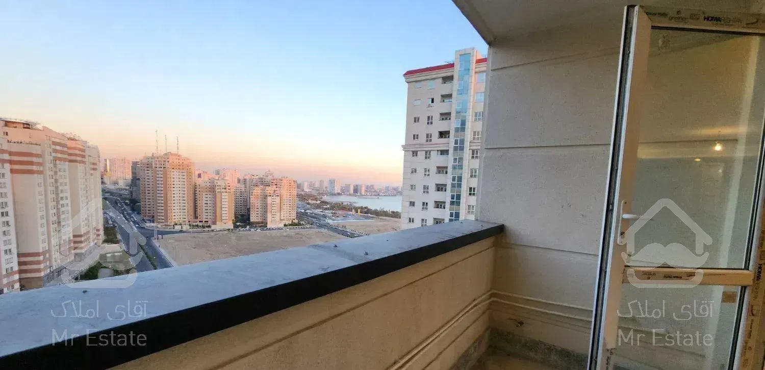 ۱۸۰متر کلیدنخورده ۳خواب،چشم انداز دریاچه و کوهستان