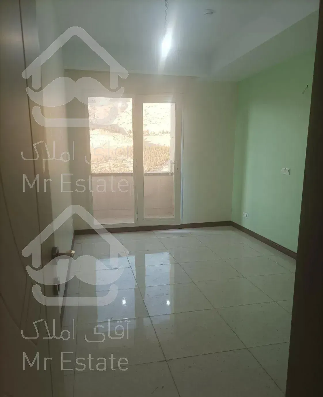 ویو کوه /سالن بزرگ/۱۲۸ متری