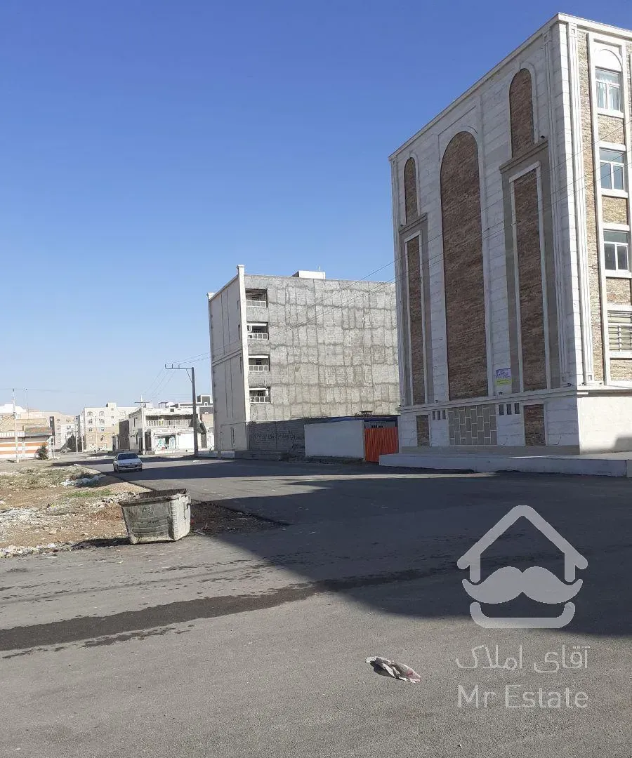 واحد شهرک برق ۹۵ متری