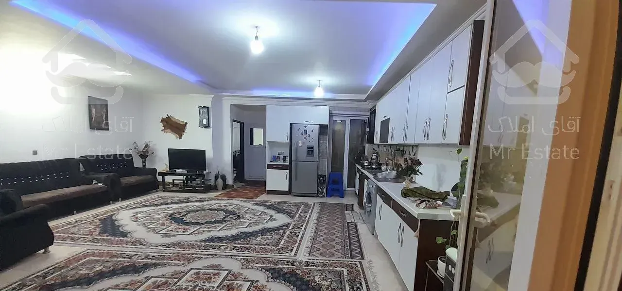 آپارتمان ۸۵ متری سند دار