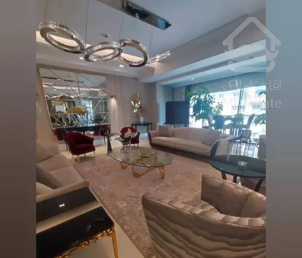 نیاوران(گلسنگ) ۲۳۰متر ویو شمال تراس قابل چیدمان