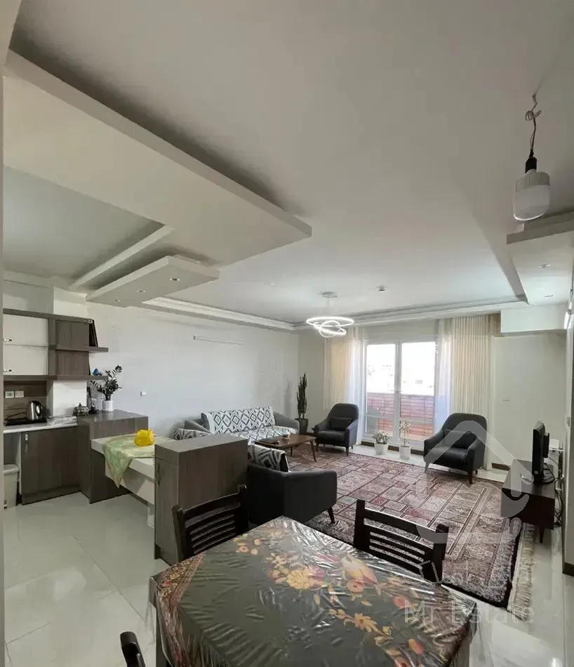 آپارتمان ۱۰۶ متر / بر گلخانه / چشم اندازی ابدی