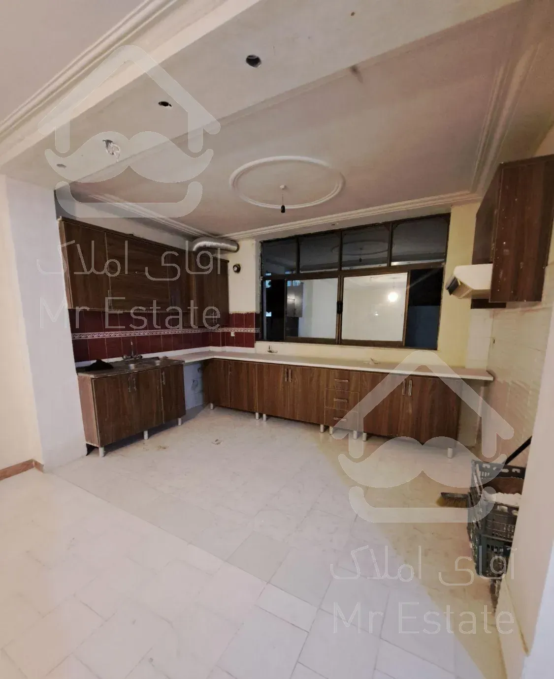 ورودی مستقل/حیاط بزرگ/کوی زمانی(رزمندگان)