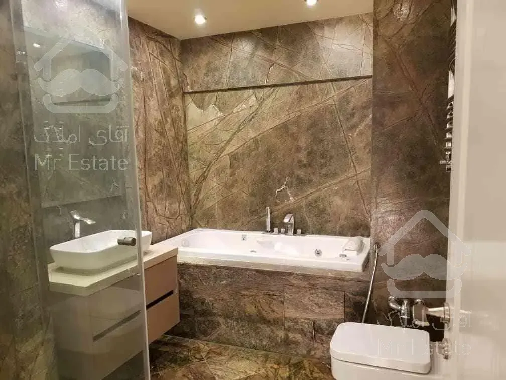 آپارتمان ۲۶۰متر نیاوران ۳خواب نوساز تراس بزرگ نورگیر فرنیش نورگیر