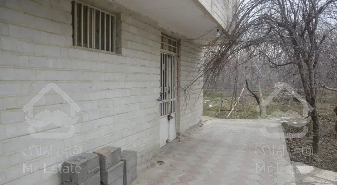 باغ با ساختمان دو طبقه