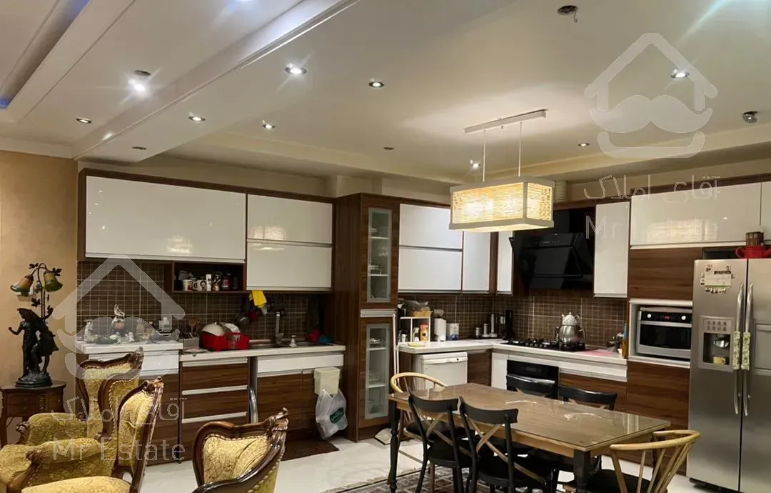 اپارتمان ۱۸۵ متر ، ۳ خواب ۱ مستر ، دربند