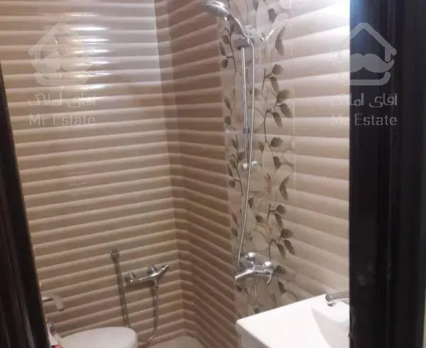 آپارتمان دو خواب با حیاط اختصاصی