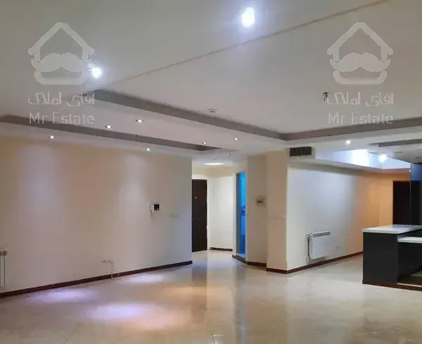 میدان اسبی  با ویو پارک ایران زمین و میدان اسبی