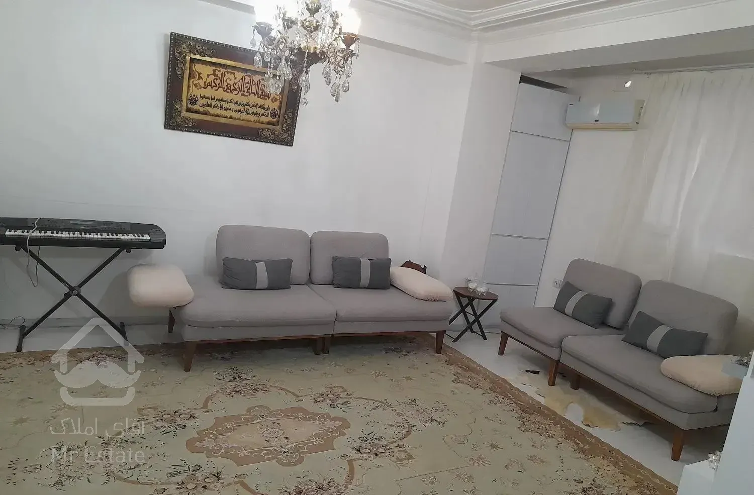 واحد در آبرسان قله