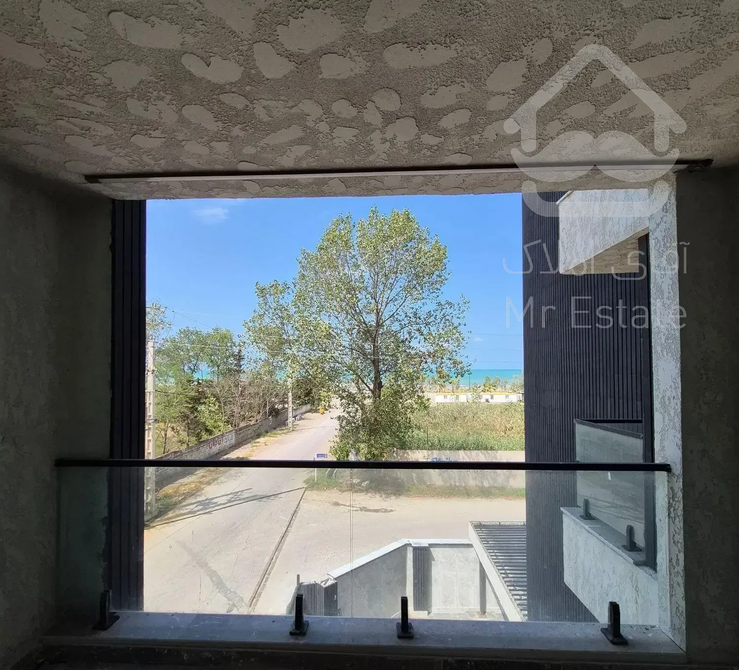 آپارتمان لوکس ۱۵۰متر ویو دریا و جنگل رویان مالکم