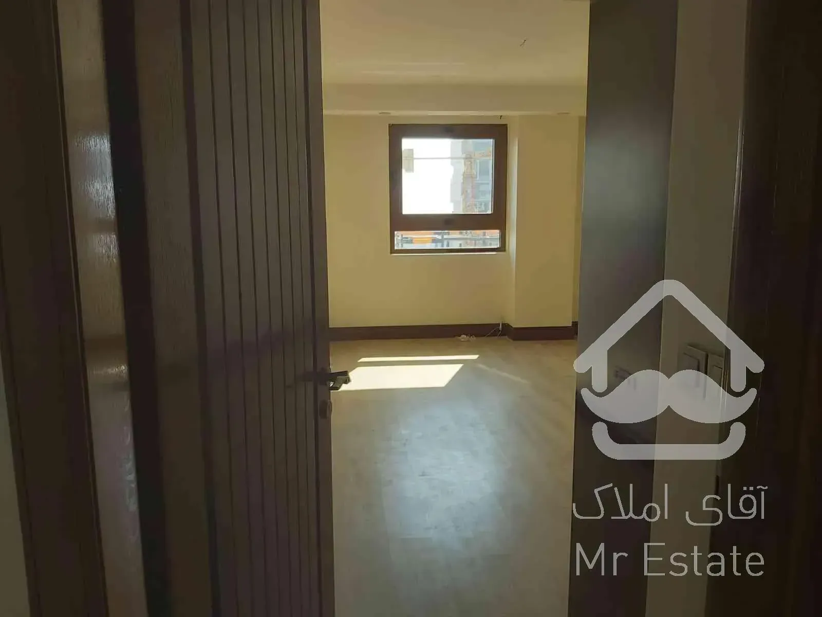 260 متر فول مشاعات طبقه آخر ویو ابدی