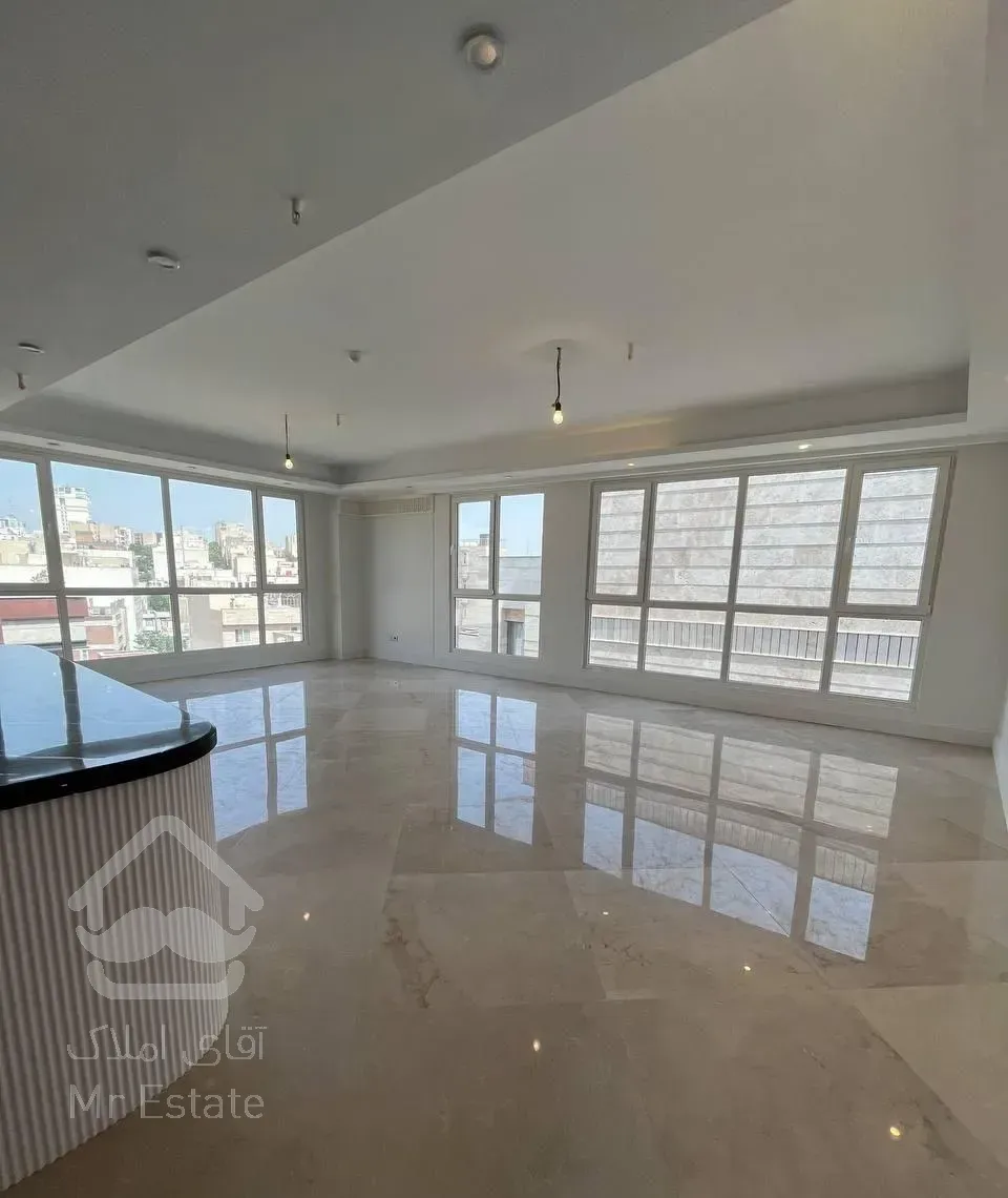 فروش آپارتمان ۱۴۸ متری ۳ خوابه در عباس‌آباد