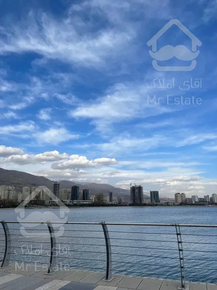 ثبت سهام ۴۰ متری برج هایپرلوکس دریاچه چیتگر