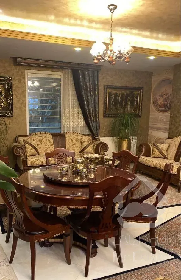 102 متری*لذت زندگی در ارتفاع* ساختمان دو نبشه