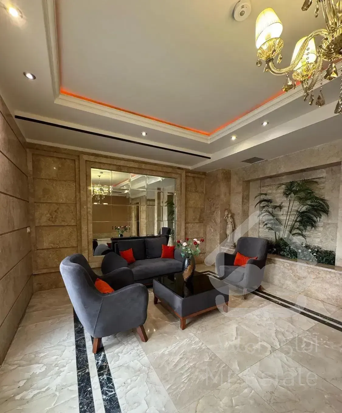 سعادت آباد/۸۳متر/۲خواب/لابی/سرایدار