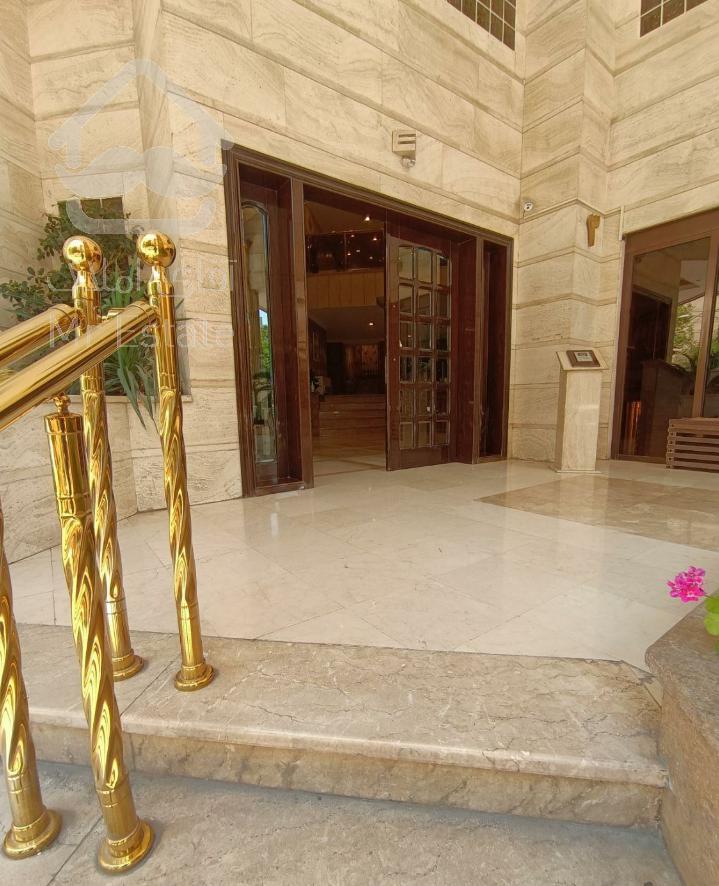 115متر/برج باغ مجلل پونک/رو به جنوب/سرمایه گذاری