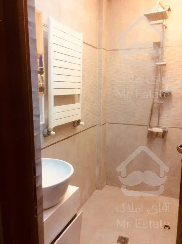 ۸۳متر آپارتمان مسکونی در فردوس غرب