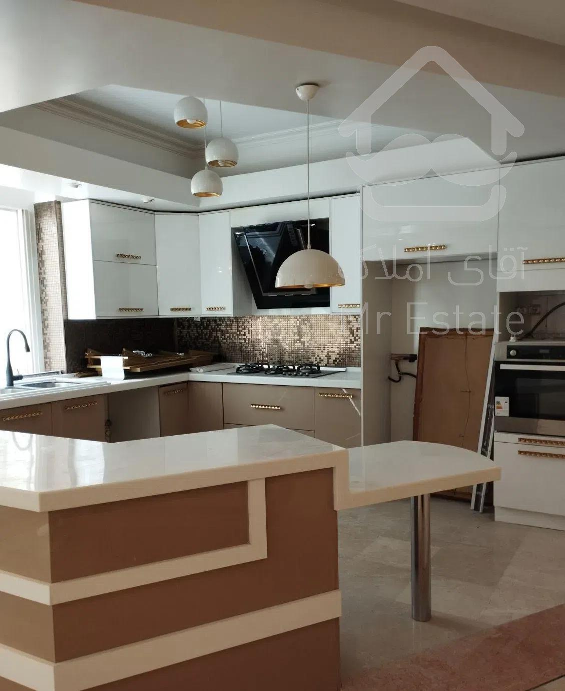 آپارتمان ۱۵۷ متر خیابان بوستان روبروی آواسنتر