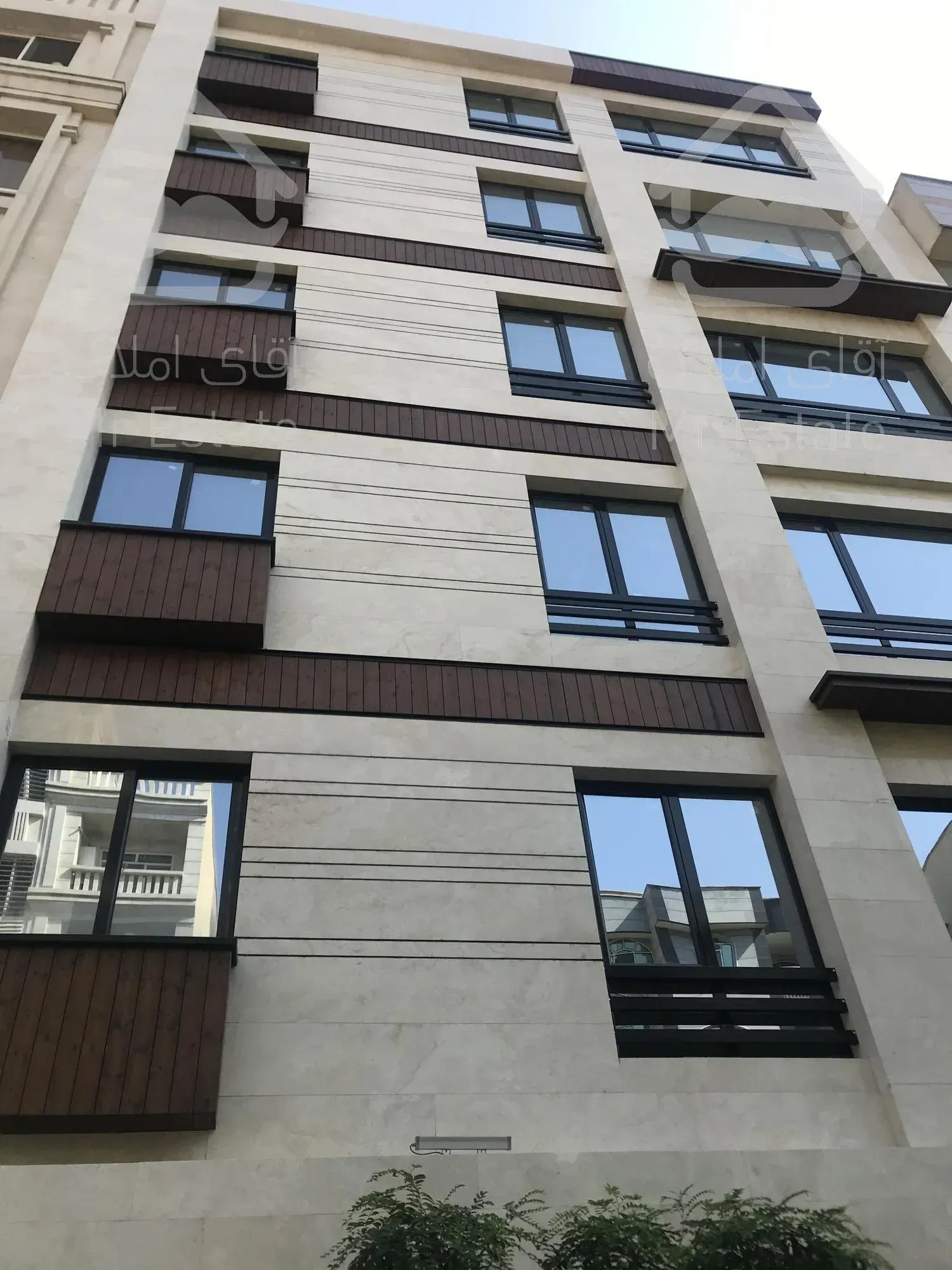 ۷۷ متر لاکچری شمال کاشانی - بهنام