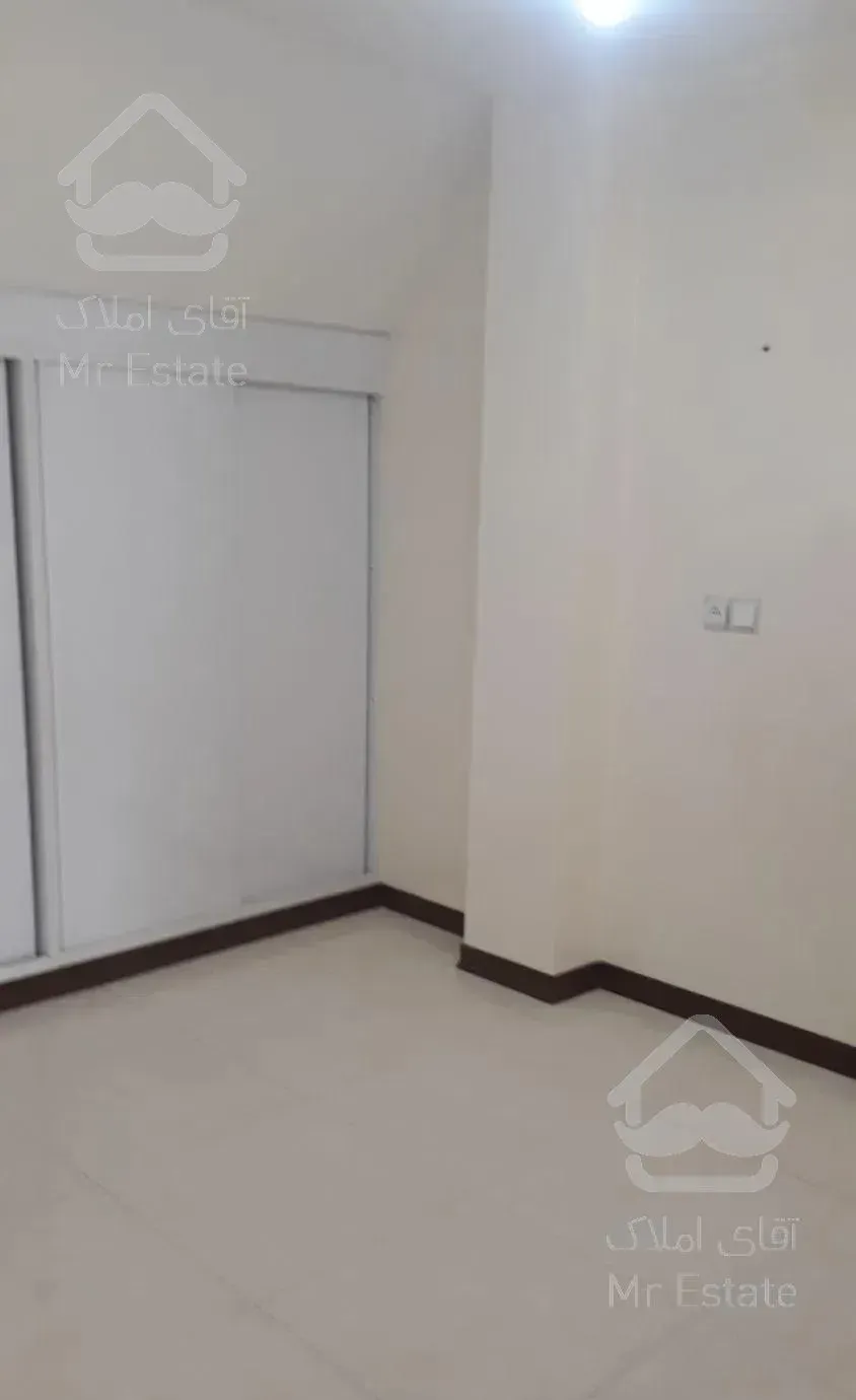 اپارتمان نوساز فول امکانات واقع در شهرک نور ابریشم