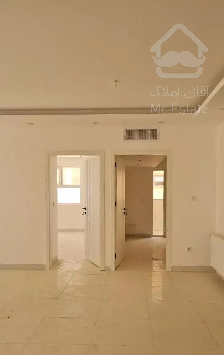 فروش واحد ۱۵۰ متری صفر بلوار جمهوری کوچه زنبق