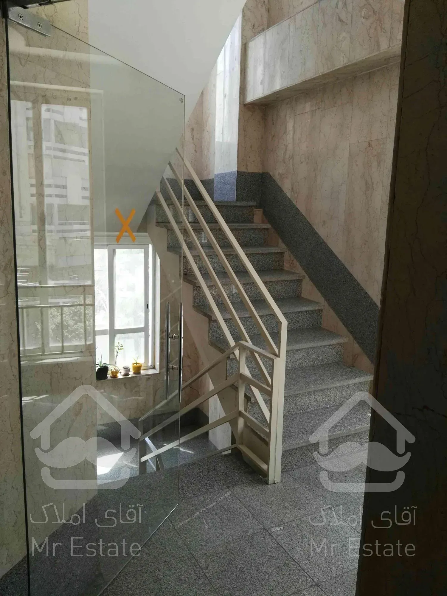 ۸۳ متر دو خواب فول امکانات فردوس شرق