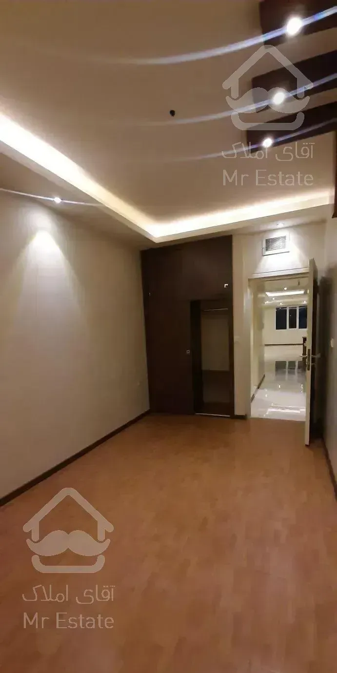 ۱۲۵ متر دو خواب  فول امکانات انتهای بیمه ۴