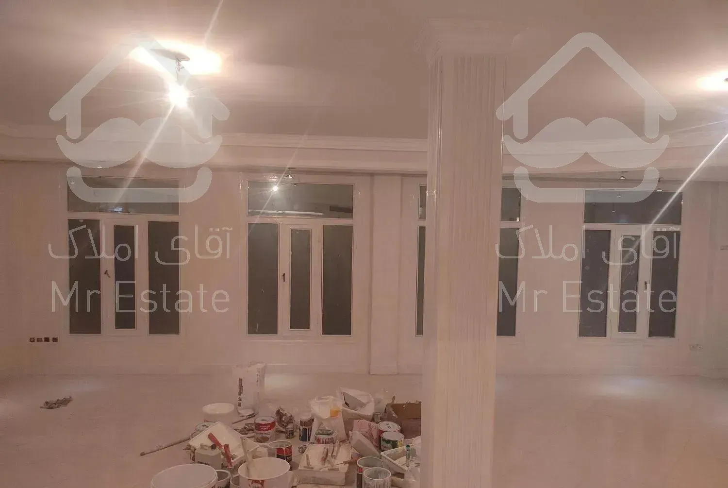 آپارتمان ۱۳۰ متر دوخوابه سالن پرده خور