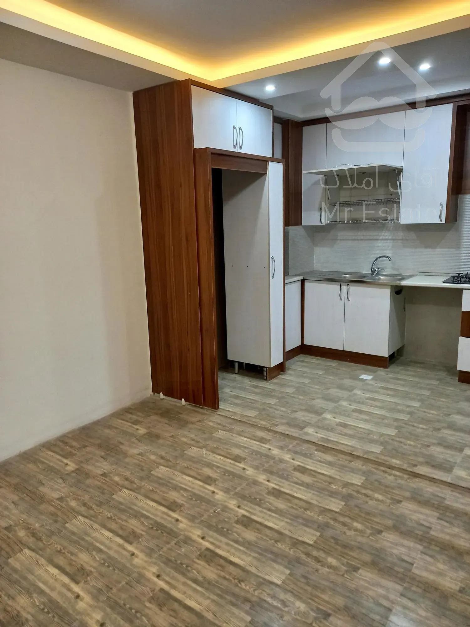 رهن واحد تکخوابه در مجتمع قائم دو بلوک ۱۴ مخصوص زوجهای جوان و تازه عروس داماد