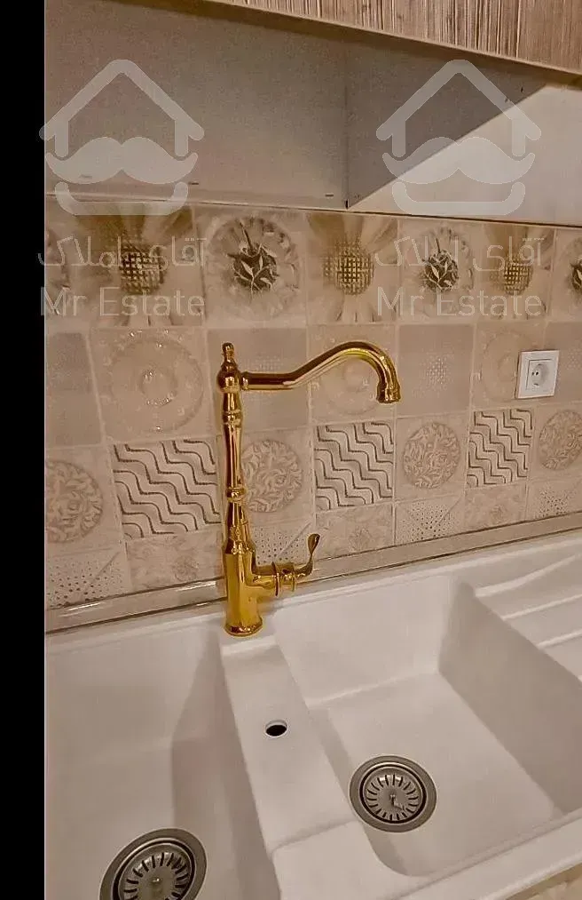 100متر نوساز باانباری بزرگ متروصادقیه