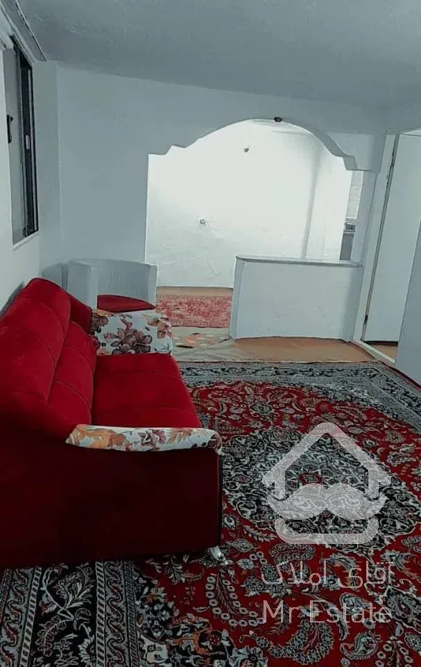 کاملا شخصی و در بستی با حیاط