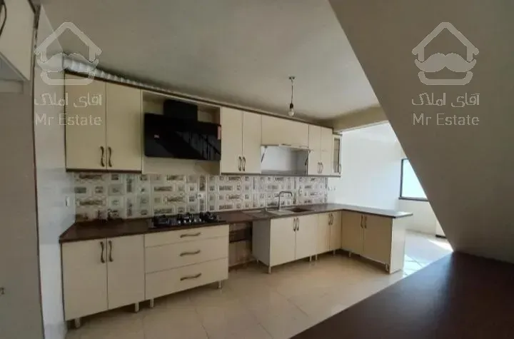 ۱۳۷ متر/ اکباتان  فاز۲/ مناسب خانواده و زوجین