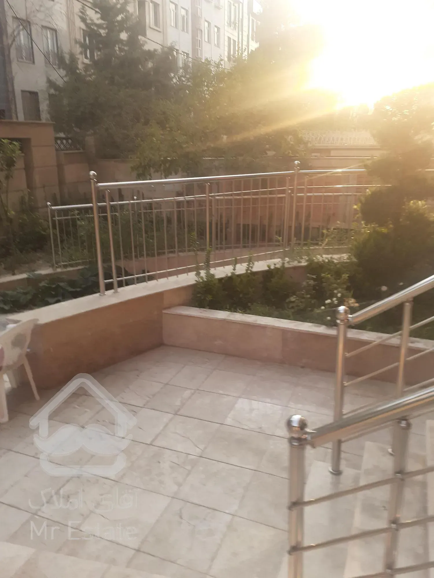 فروش واحد مسکونی غربی بلوار