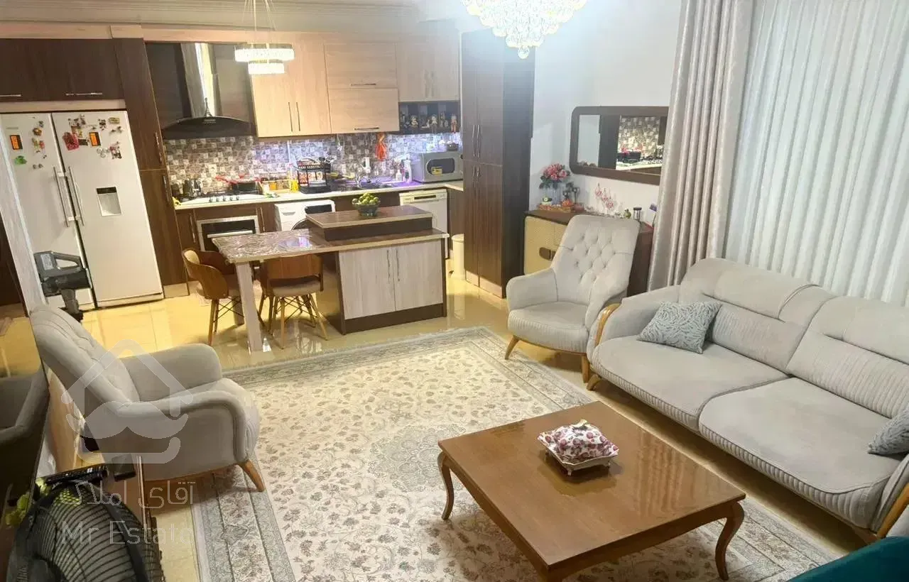 آپارتمان ۸۰ متر/پارکینگ اختصاصی/آسانسور/معلم گوهری