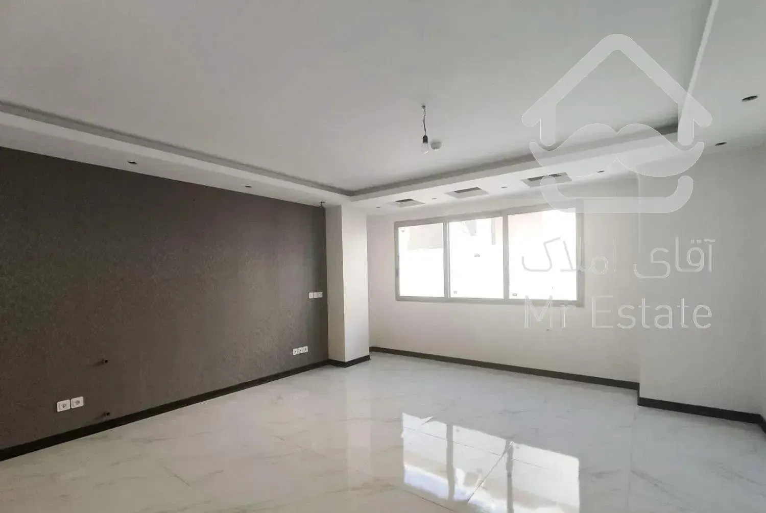 آپارتمان۸۰متری/دوخواب/شهید صادقیان