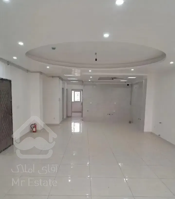 آپارتمان ۱۰۰ متری. نوساز. سلمان فارسی.