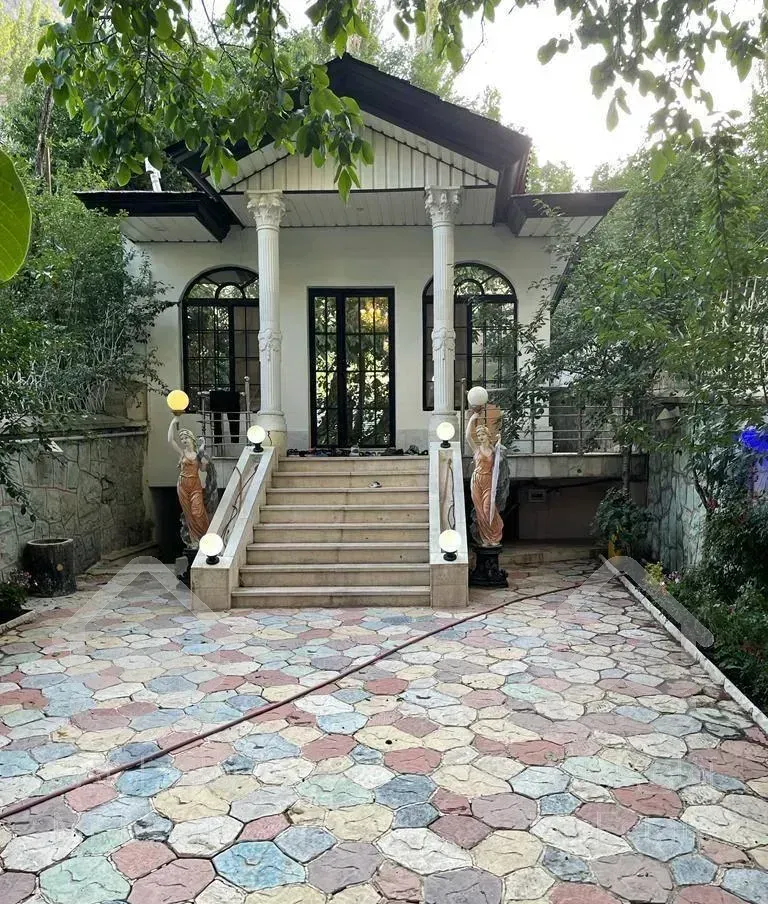 باغچه در فشم 90 متری