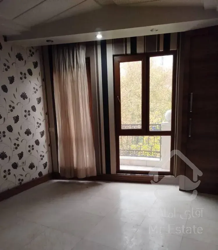 فرمانیه ،۱۵۰ متر نزدیک پارک