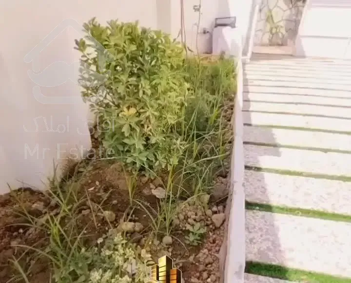 * سناتـور * فروش ویلای 232متری نزدیک ب شهر