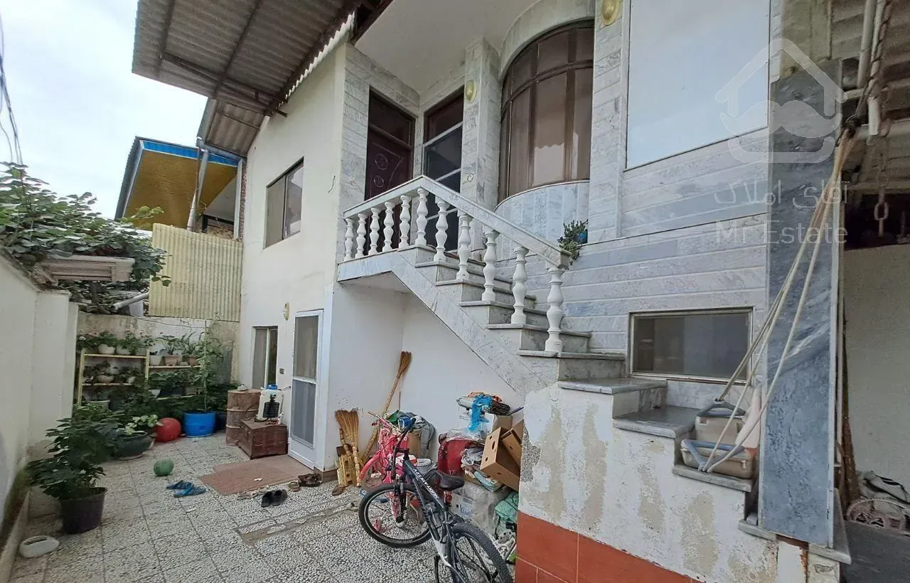 ویلا دوبلکس با دو طبقه مجزا سندتک برگ بافت مسکونی