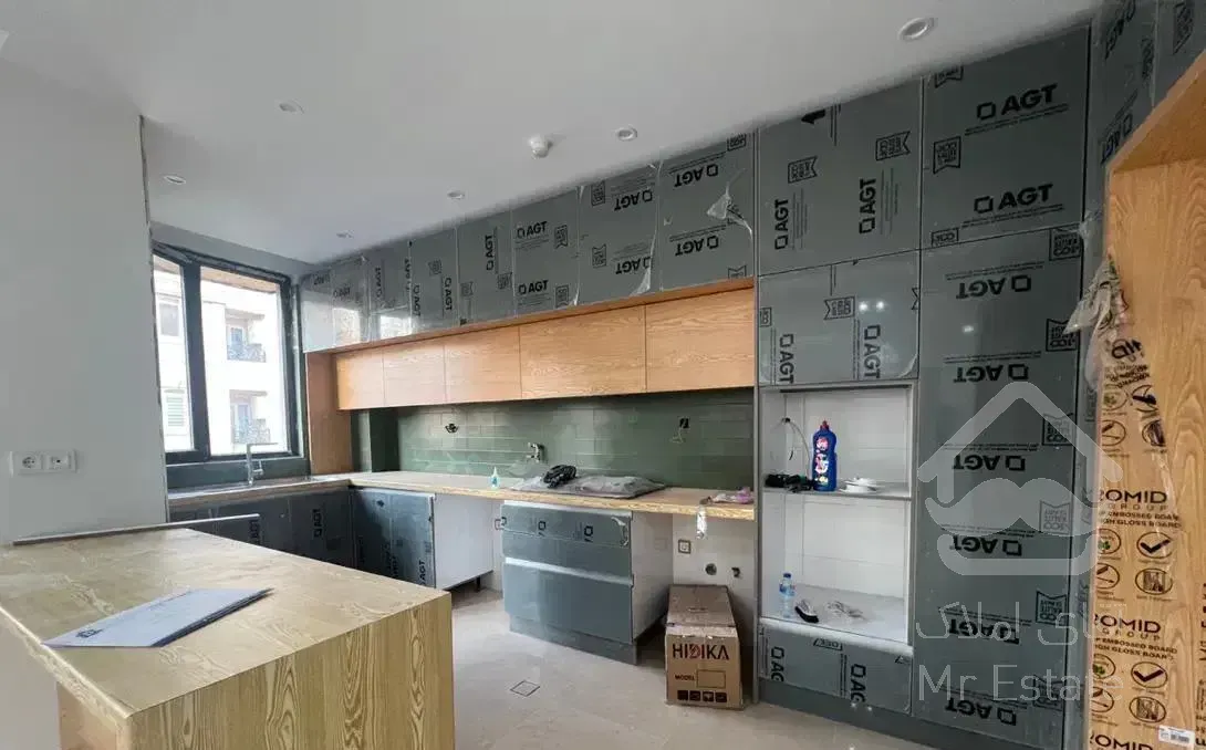 ظفر تاپ لوکیشن/130متر دوخواب مستر/کلید نخورده