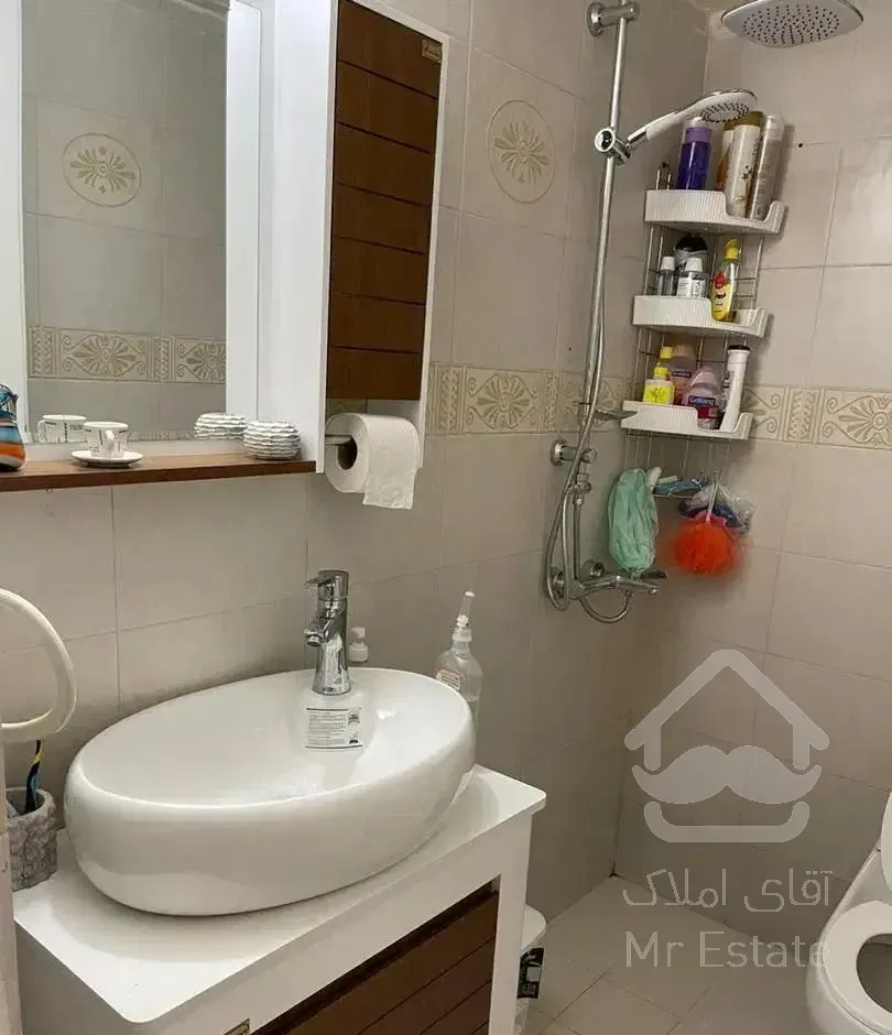 ویلا ۲۵۰ متری داخل شهرک سیسرا